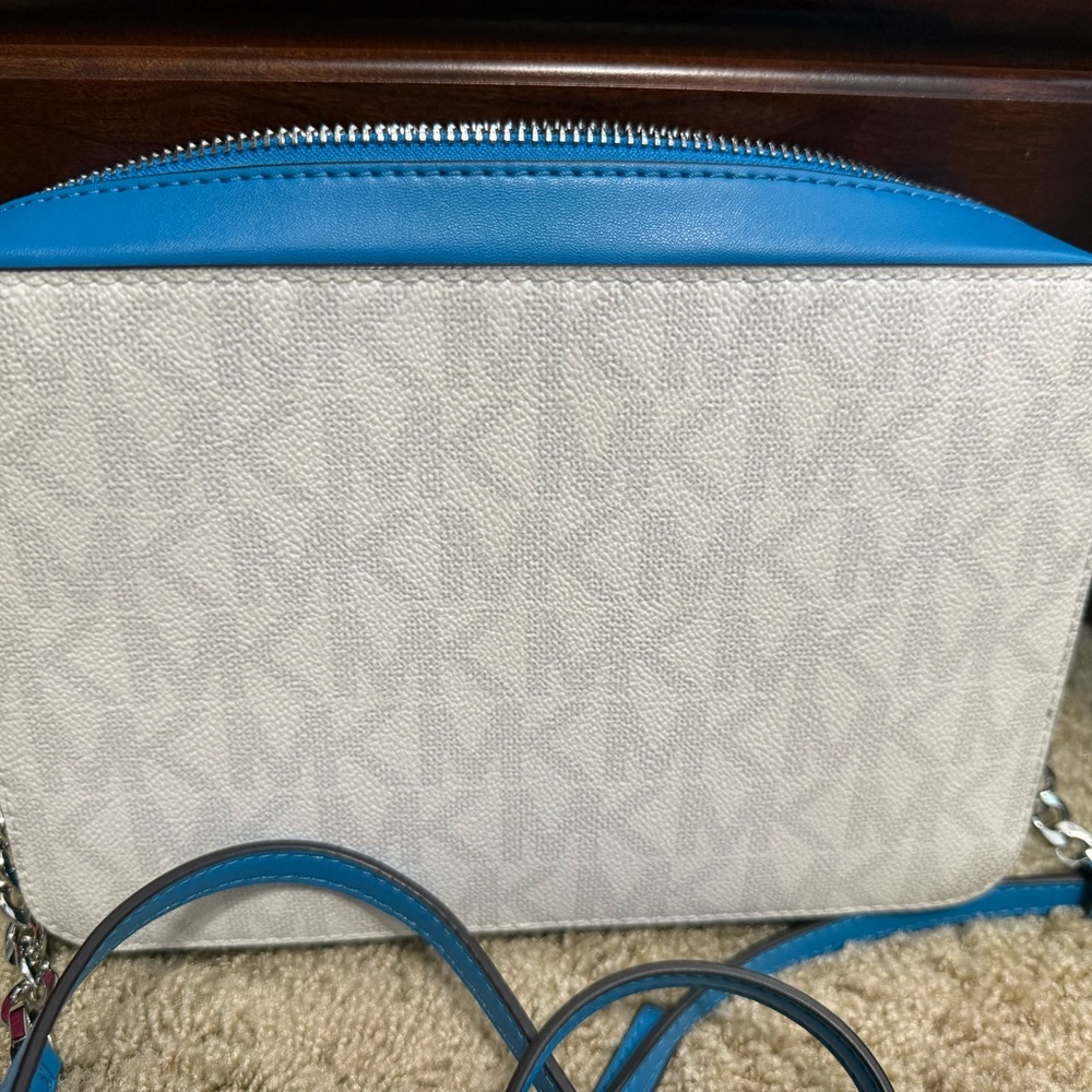 Michael Kors White and Blue Crossbody Bag - Picture 2 of 3